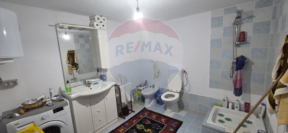 4 room House / Villa for sale