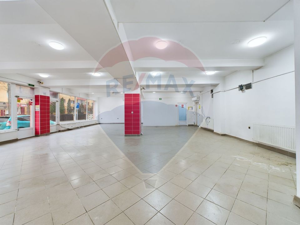 125sq.m Commercial Space for rent, Central area