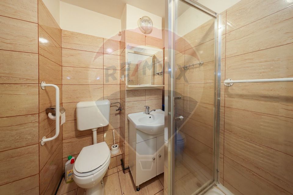 4 room Apartment for sale, Uzina 2 area