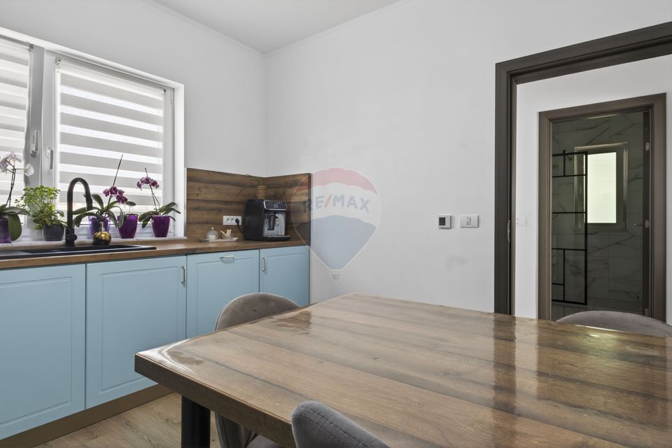 Casă la cheie cu teren 544 mp de vanzare in zona 6 Vanatori,Arad