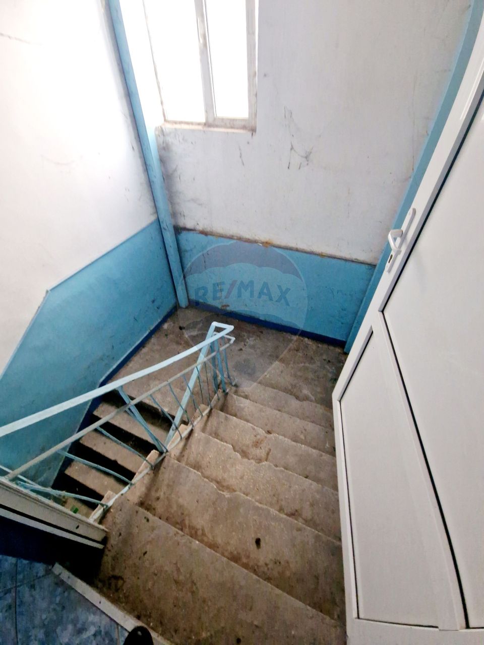 327sq.m Commercial Space for sale, Maratei area