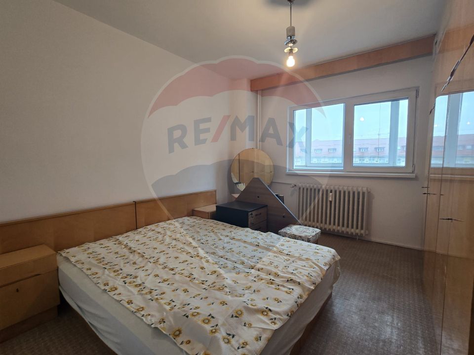 Apartament cu 3 camere de vânzare în zona Bucur Obor