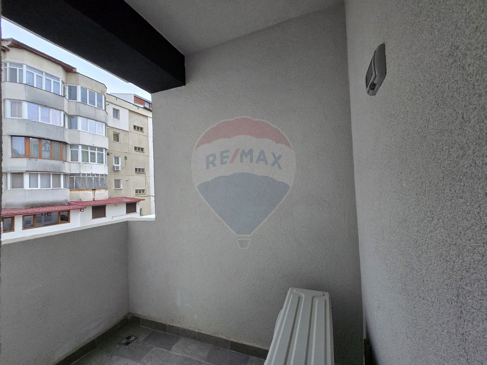 3 room Apartment for rent, Mioritei area
