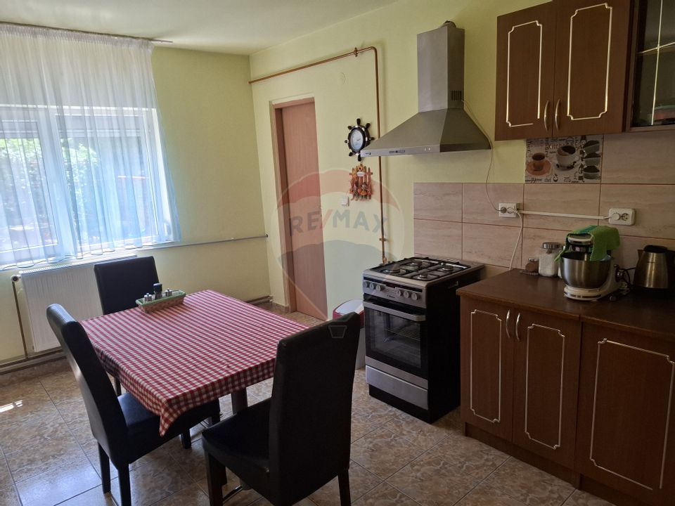 Casă / Vilă cu 5 camere de vânzare în zona Brestei