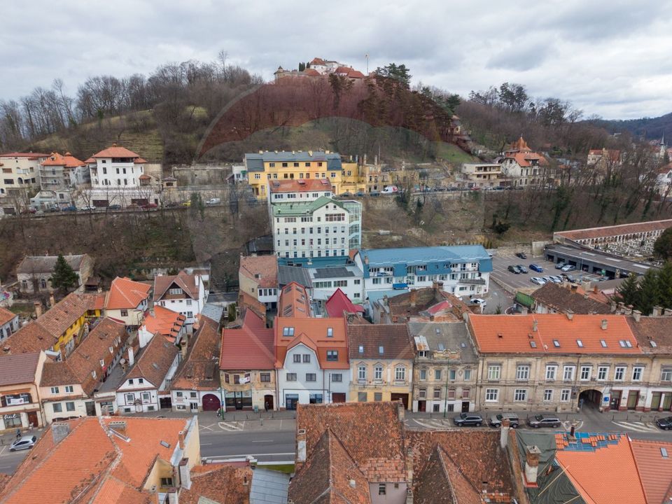APARTAMENT 3 camere, Etaj 1, Str. Lunga nr 22, Brasov