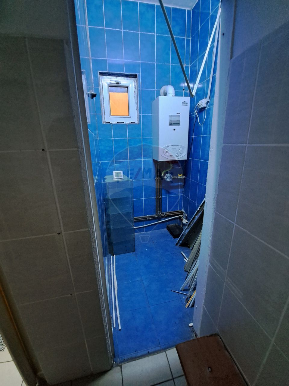 160sq.m Commercial Space for rent, 1 Mai area