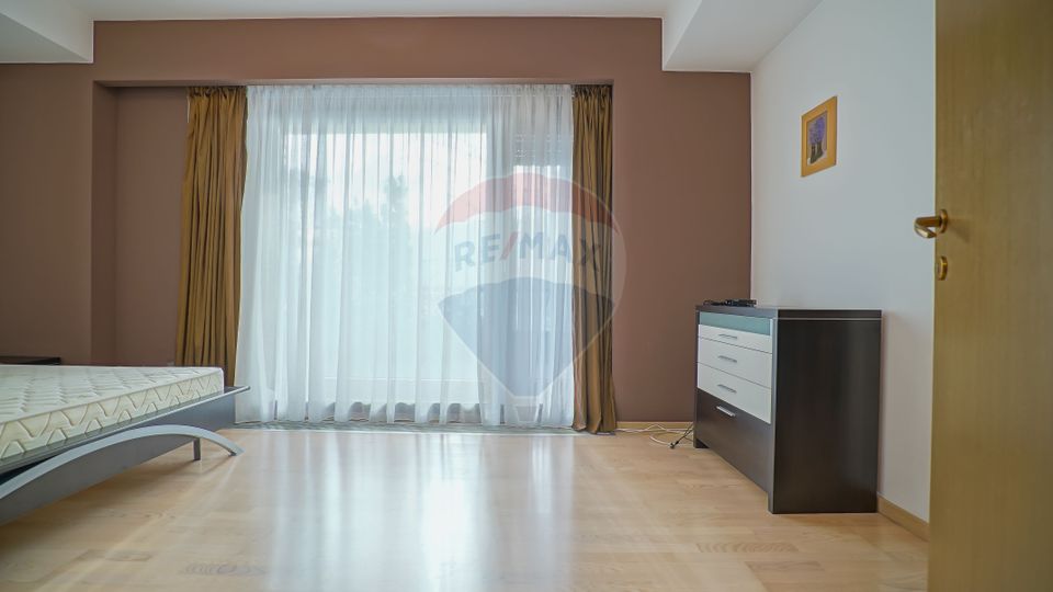 Comision 0%! Poziție, priveliște, terasă uriașă în Bellevue Residence!