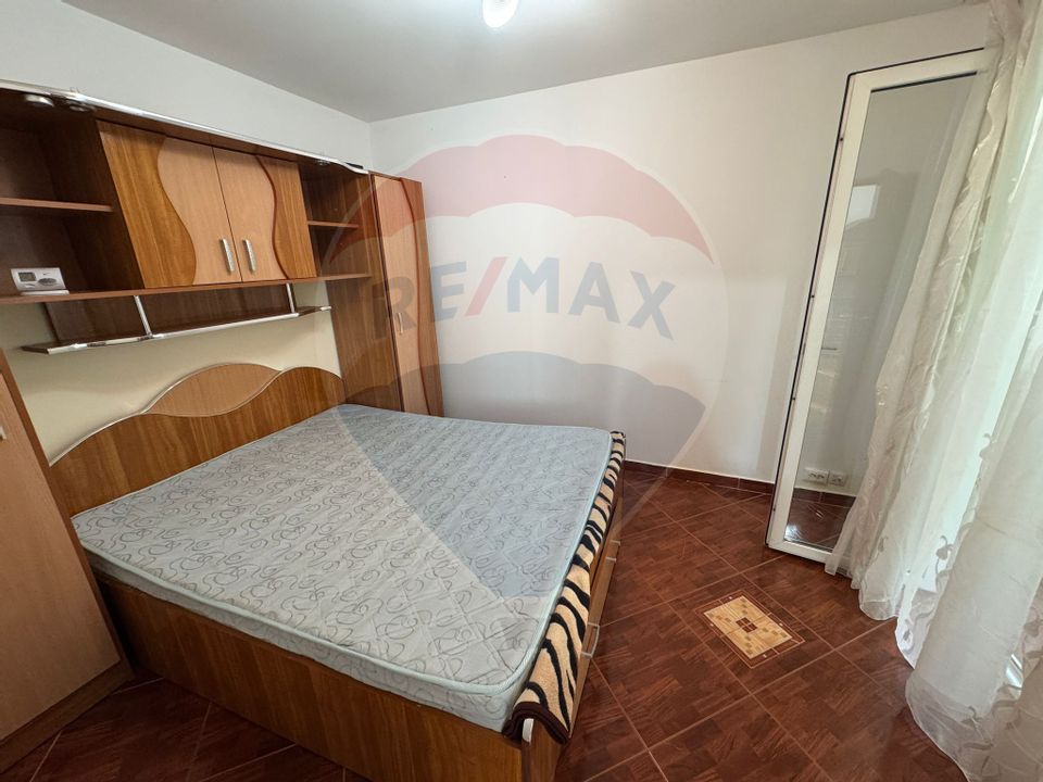 Apartament cu 3 camere de vanzare