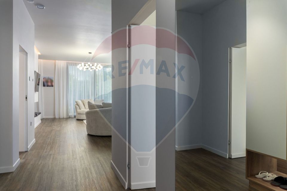 6-room smart villa with rooftop pool – for rent