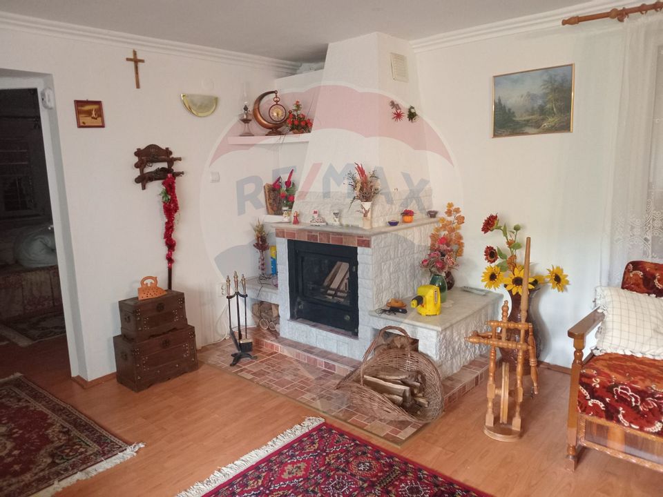 OCAZIE!!! CASA SUPERBA cu teren in JULITA jud Arad in M tii Zarandului