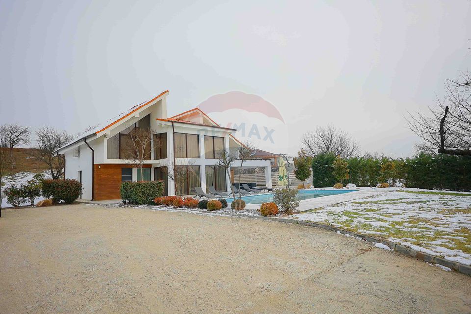 7 room House / Villa for sale, Dealuri Oradea area