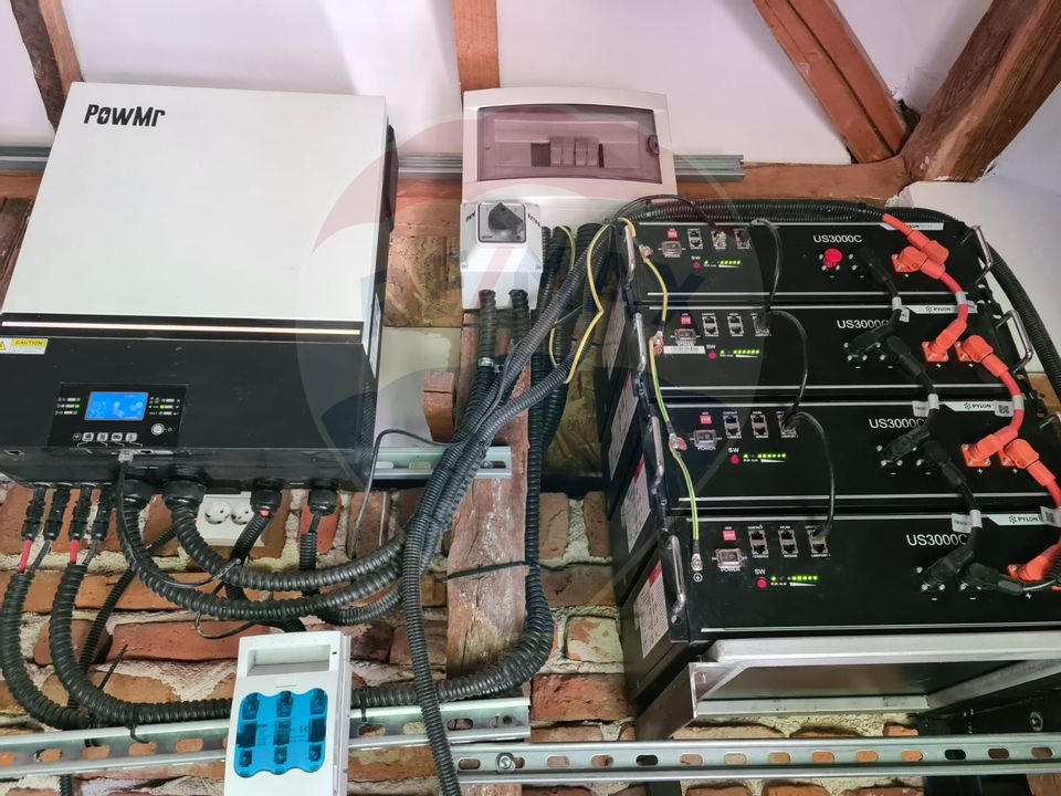 Vanzare casa  4 camere-microferma, cu panouri fotovoltaice