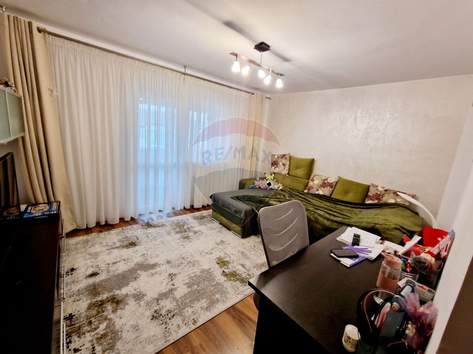 Apartament cu 2 camere de vânzare în zona Maratei