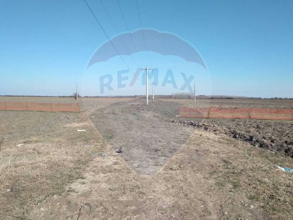 Vanzare teren 41417mp Crevedia Soseaua Bucuresti Targoviste Titi Aur