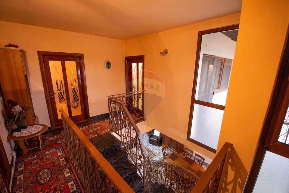 6 room House / Villa for sale, Central area