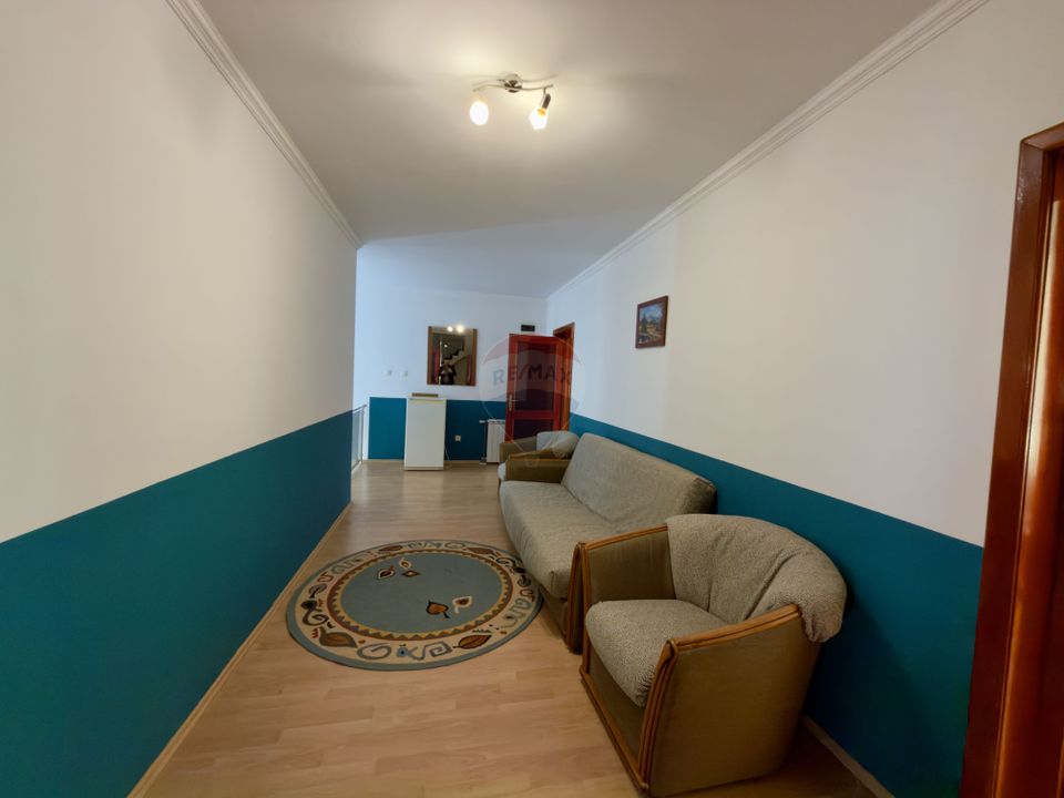 Casă / Vilă 8 camare cartier Beverly Hills Sanmartin