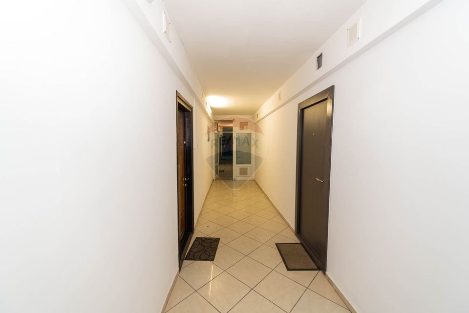 Garsoniera renovata de vanzare strada Mizil zona Trapezului Salajan