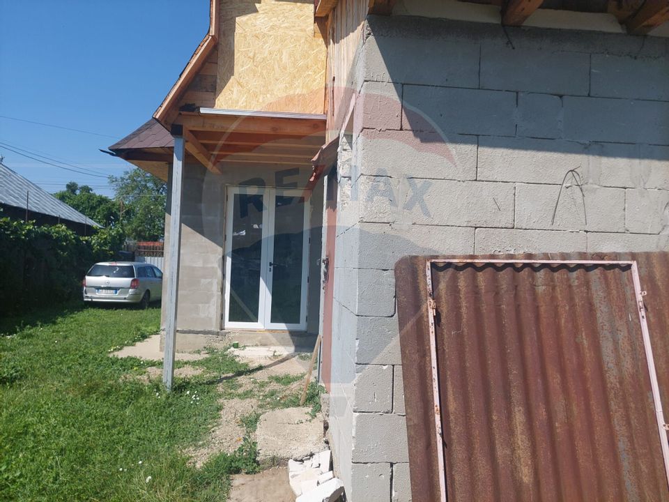 Casa noua de vanzare in Podoleni Neamt