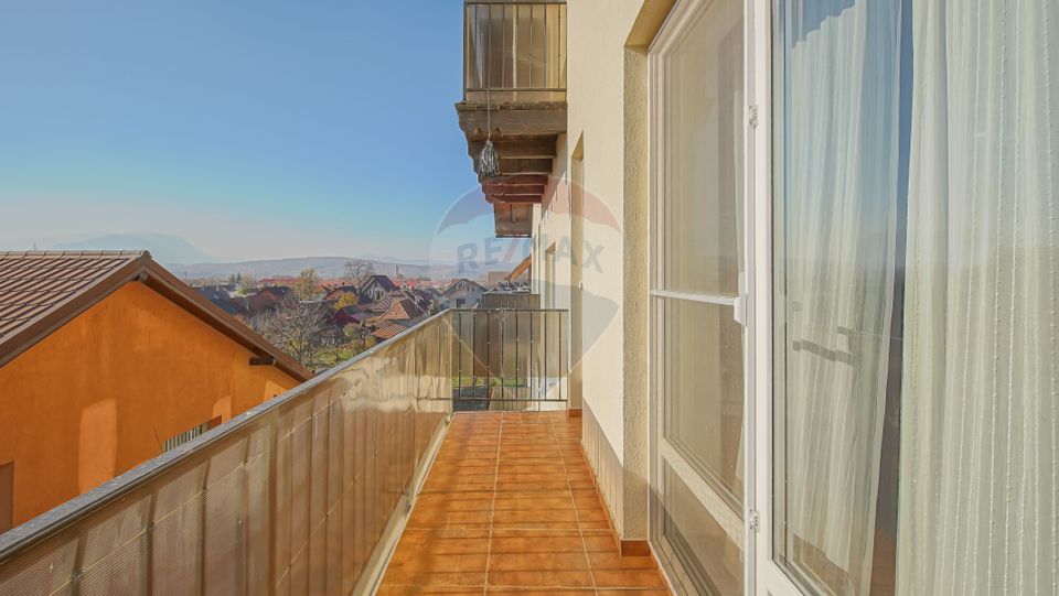 REZERVAT -  Apartament cu 3 camere, de vânzare, Râșnov - Comision 0%