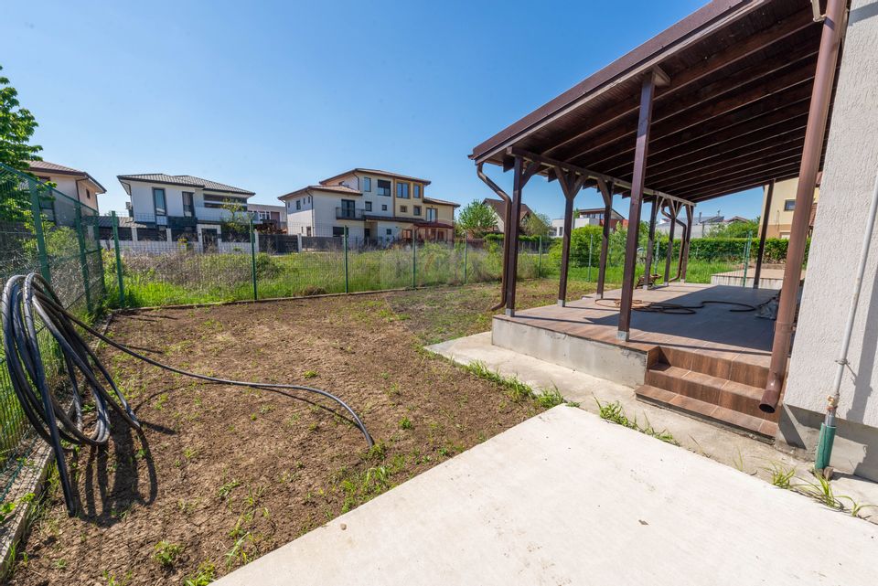 Casa / Vila 5 camere de vanzare in zona Odai Otopeni