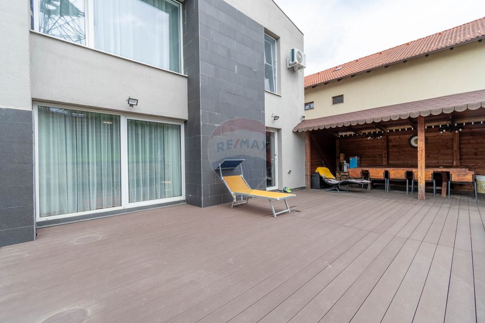 5 room House / Villa for sale, Europa area