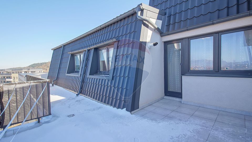 Apartament panoramic de închiriat în Râșnov– liniște, munți și apusuri