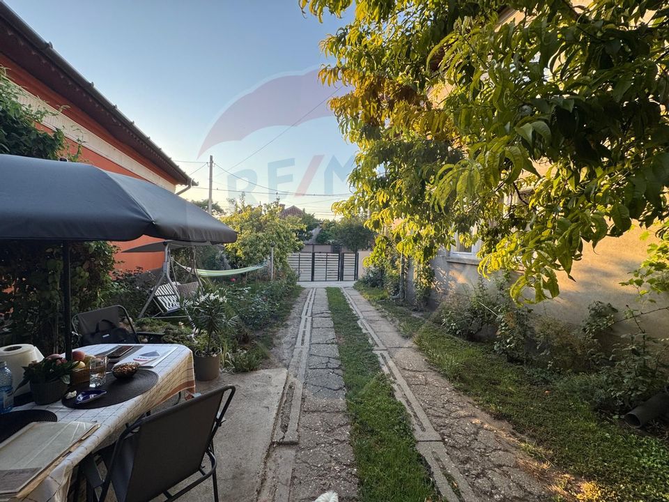 Casă / Vilă cu 7 camere de vânzare în zona Central