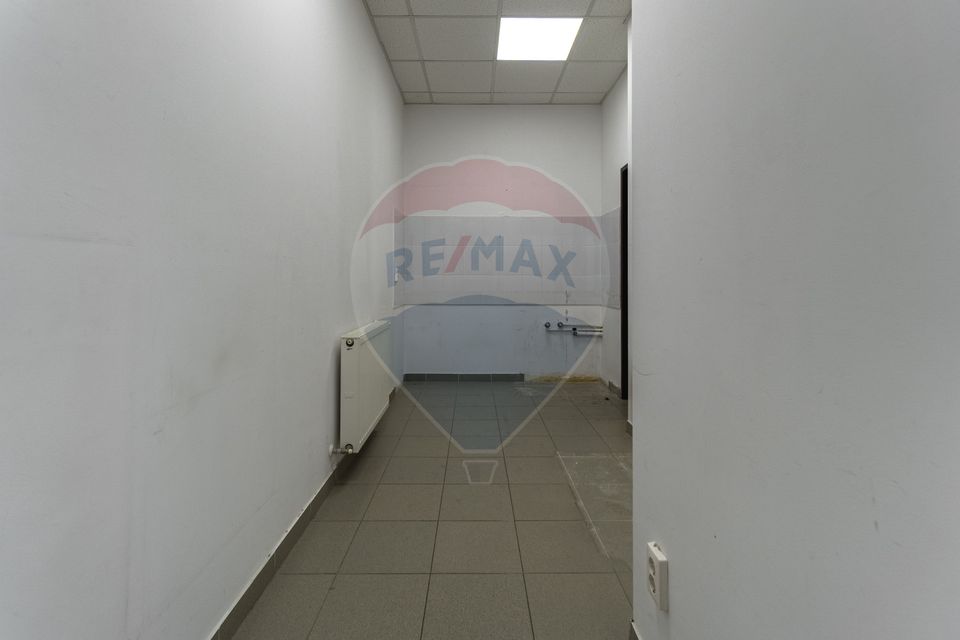 127sq.m Commercial Space for rent, Judetean area