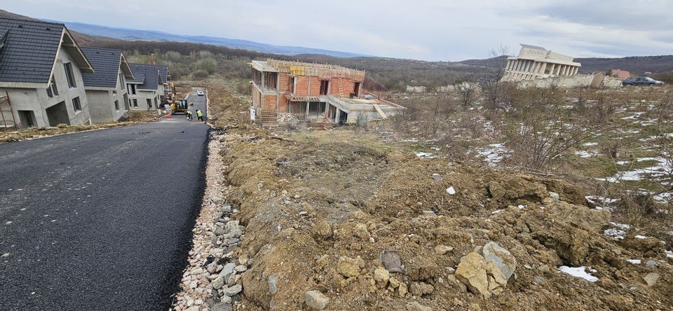 Teren de Vânzare în Salicea – Autorizație de Construire comision 0%