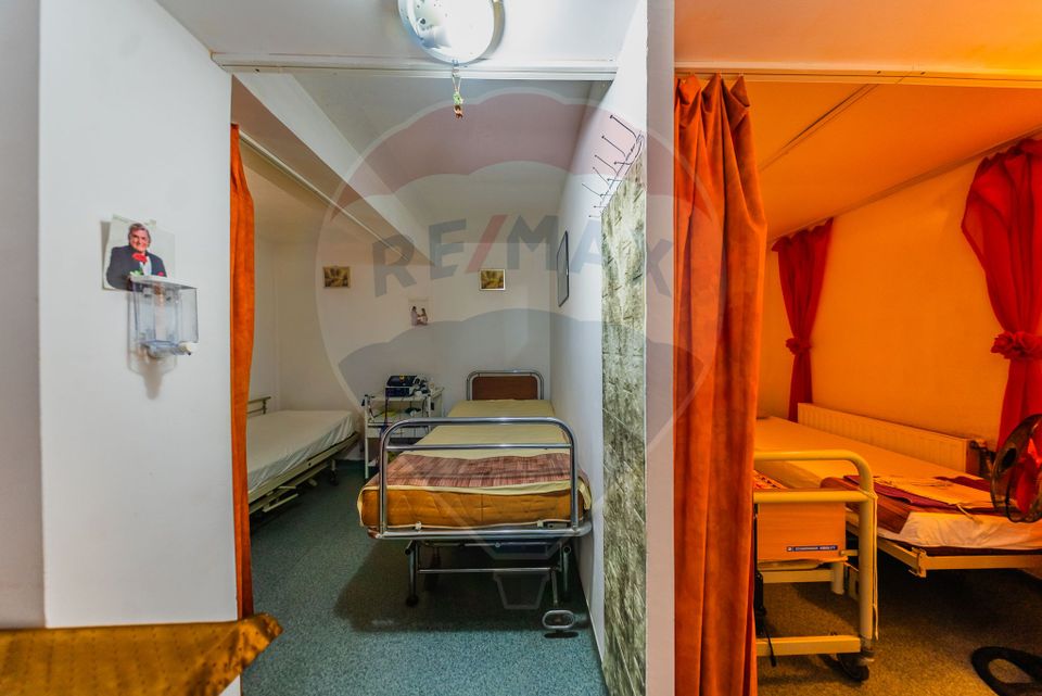 23 room Hotel / Pension for sale