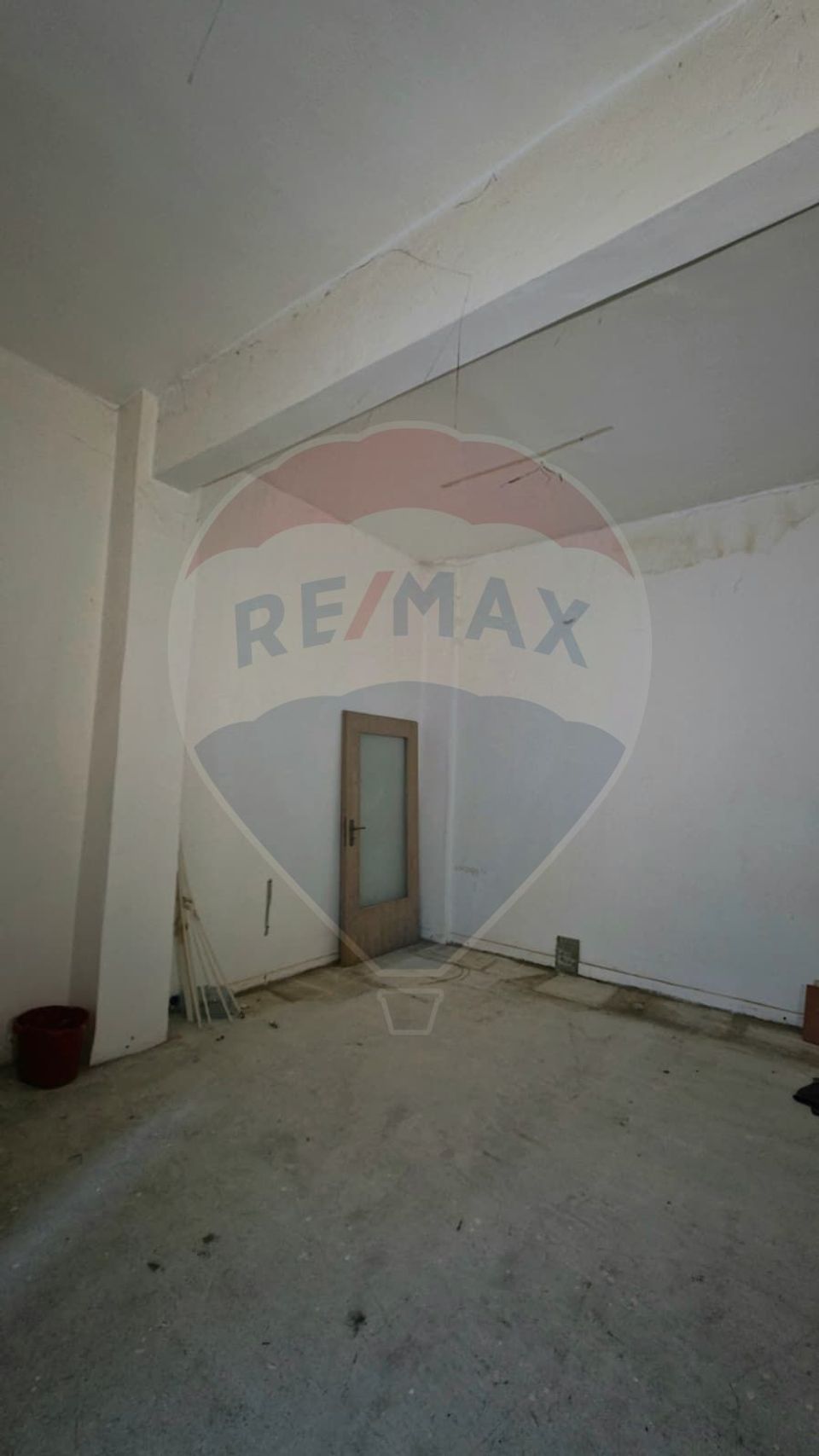 40sq.m Commercial Space for rent, Vitrometan area