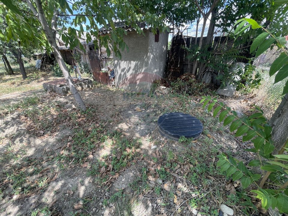 Casă cu teren Haret