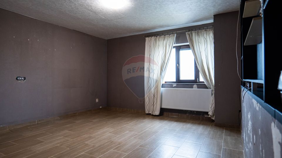 11 room House / Villa for sale