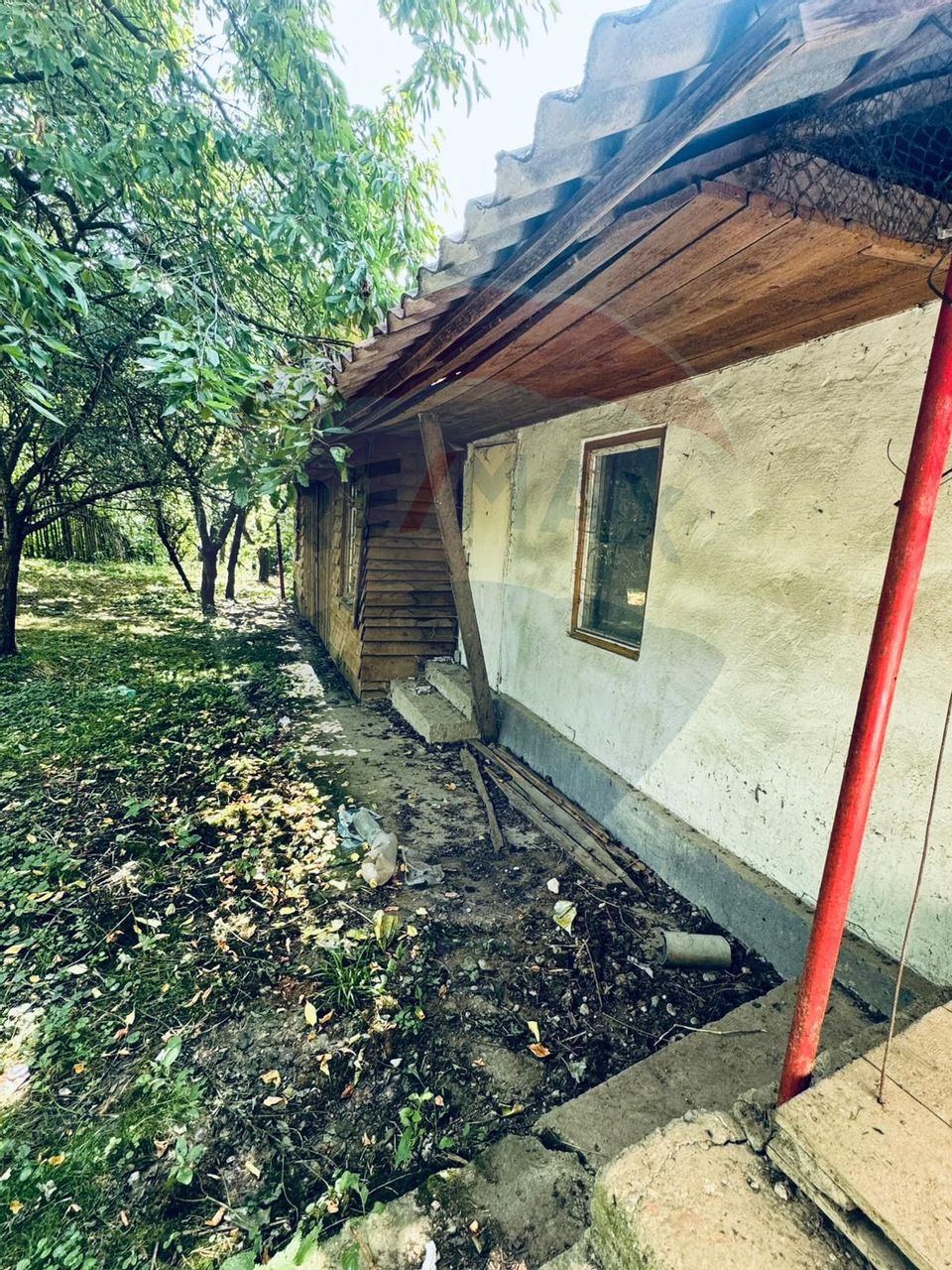 Casă cu 4 camere de vânzare pe str. Campu Negru, Sighet.