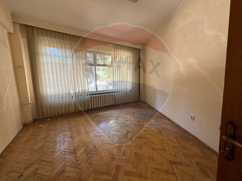 2,800sq.m Commercial Space, Brailei area