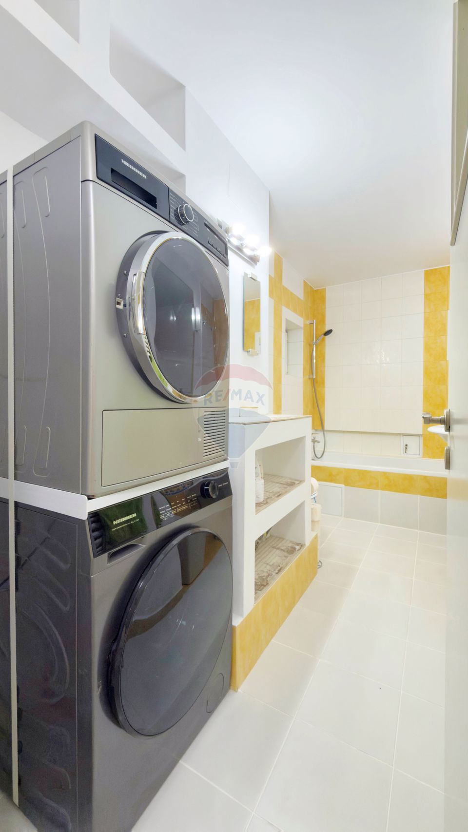 Chirie 2 camere 70mp | Parcare inclusa | Blvd. Unirii bloc F64