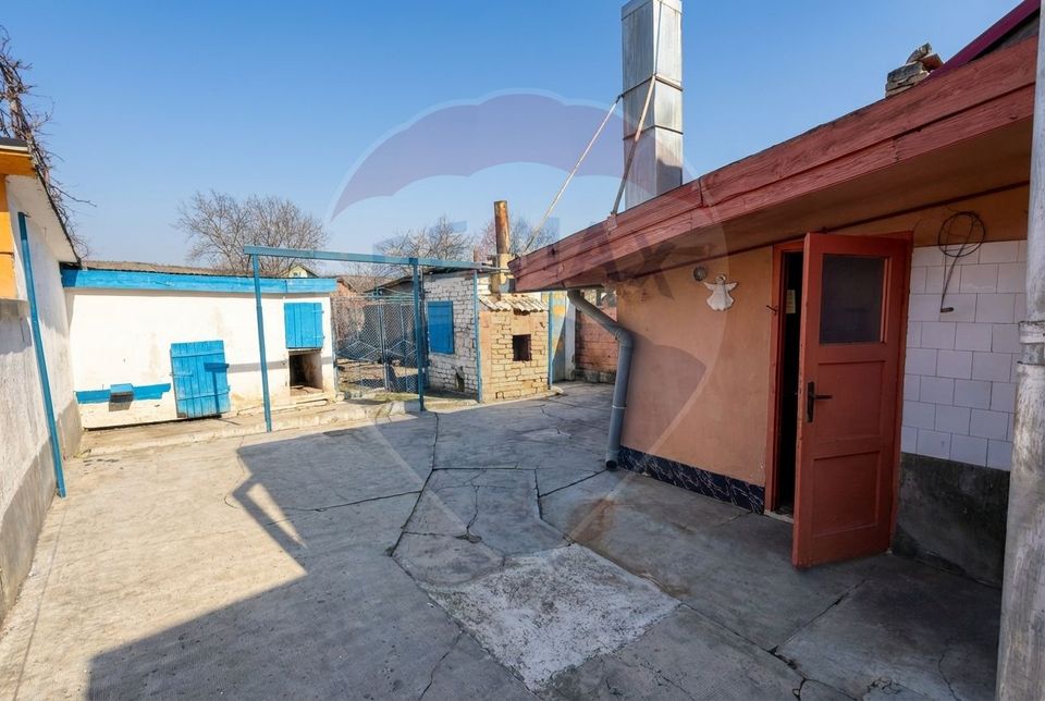 3 room House / Villa for sale, Sud-Est area