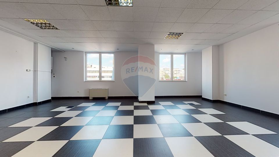 121sq.m Office Space for rent, Central area