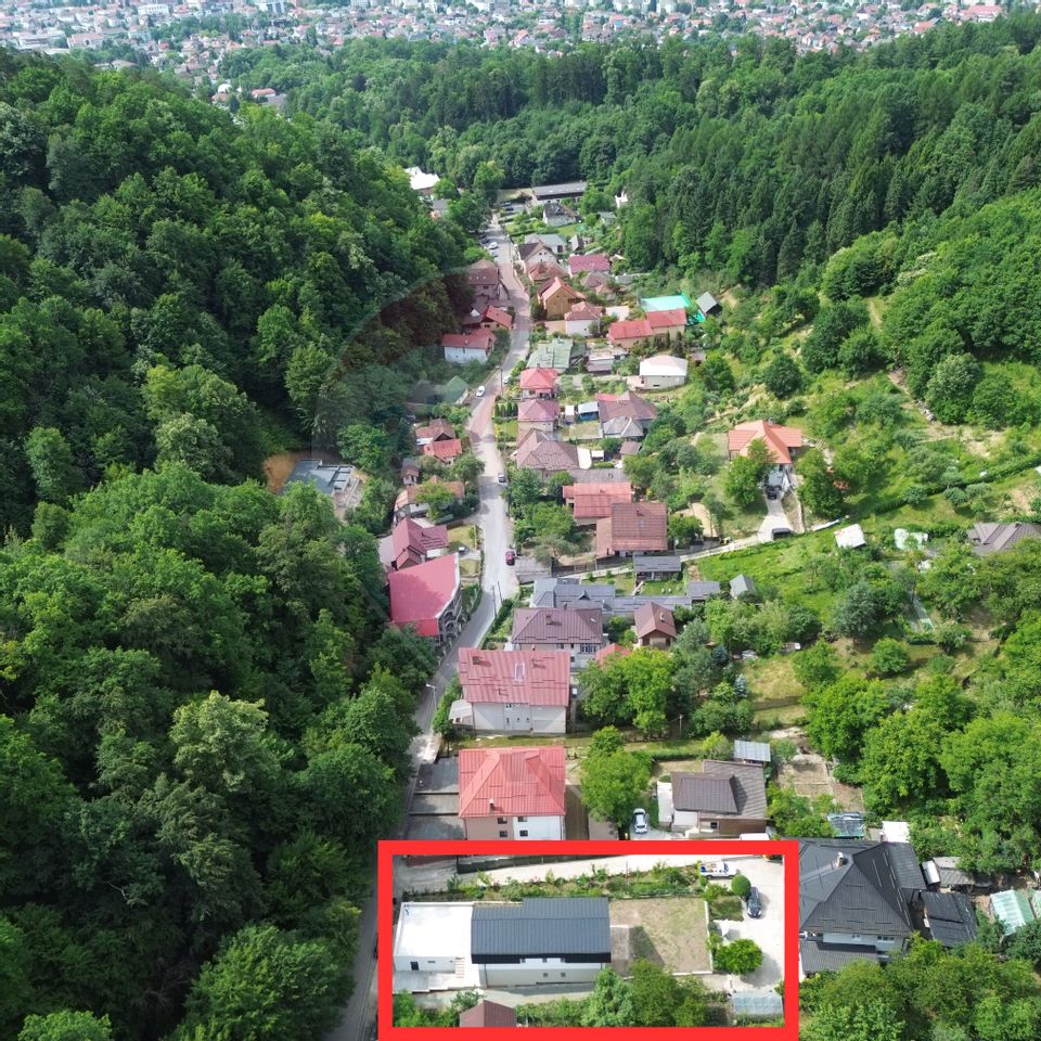 VILA NOUA DE VANZARE in zona Parcul Mare (Regina Maria)