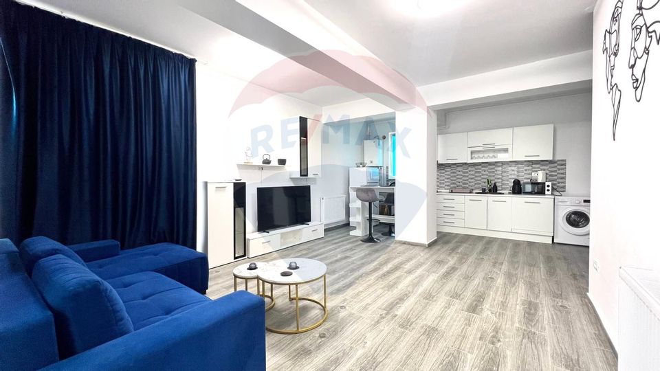 Apartament spațios cu 2 camere de închiriat în Mamaia Nord