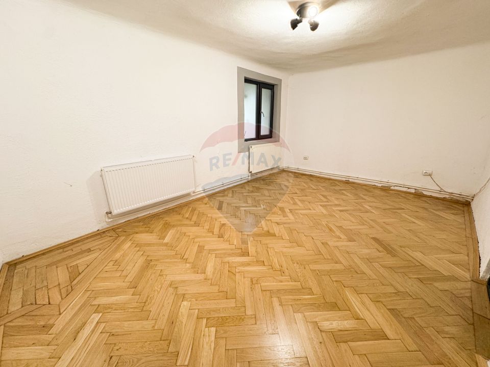 Office space in the Aviatorilor area – 95 usable sqm + garage 30 sqm