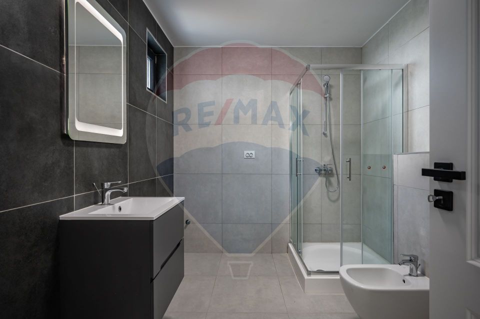 Vilă superba Cernica | vedere la padure si lac | finisaje moderne