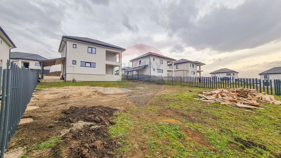 4 room House / Villa for sale