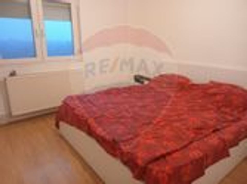 Apartament  4 camere de inchiriat MALUL MURESULUI