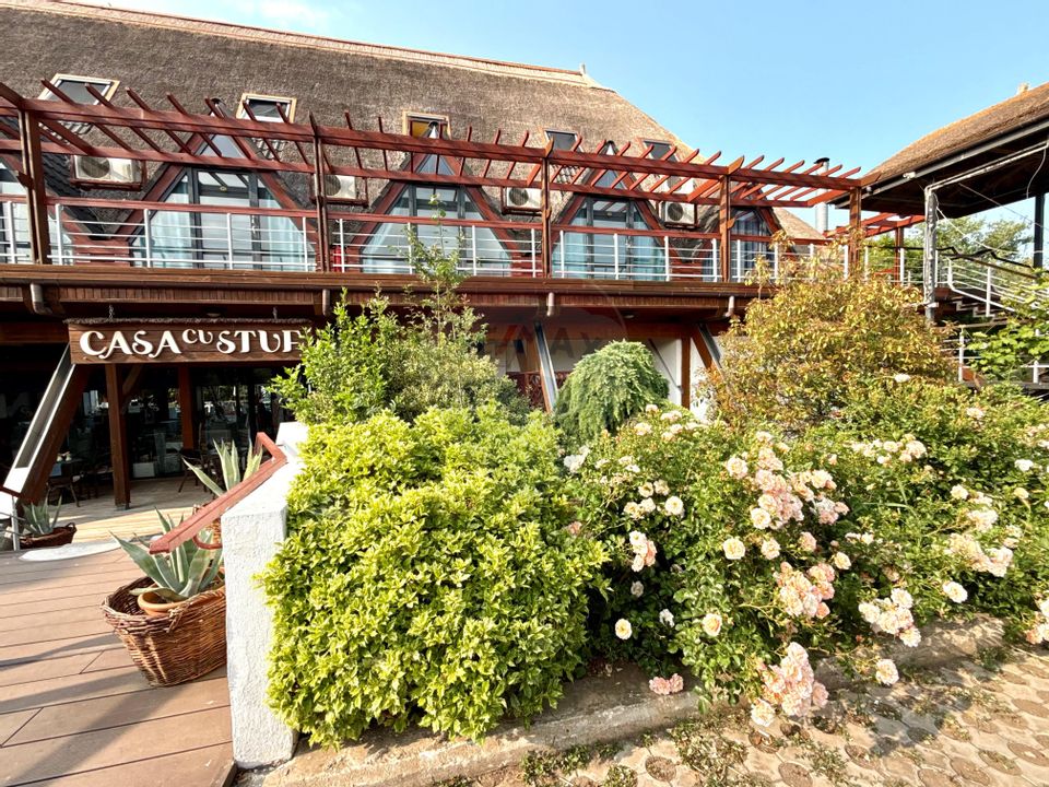 Hotel - Pensiune cu 14 duplexuri  de vânzare  CASA CU STUF Olimp