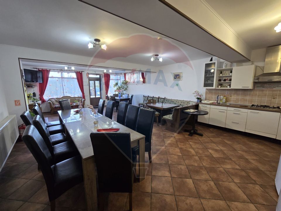 10 room Hotel / Pension for sale