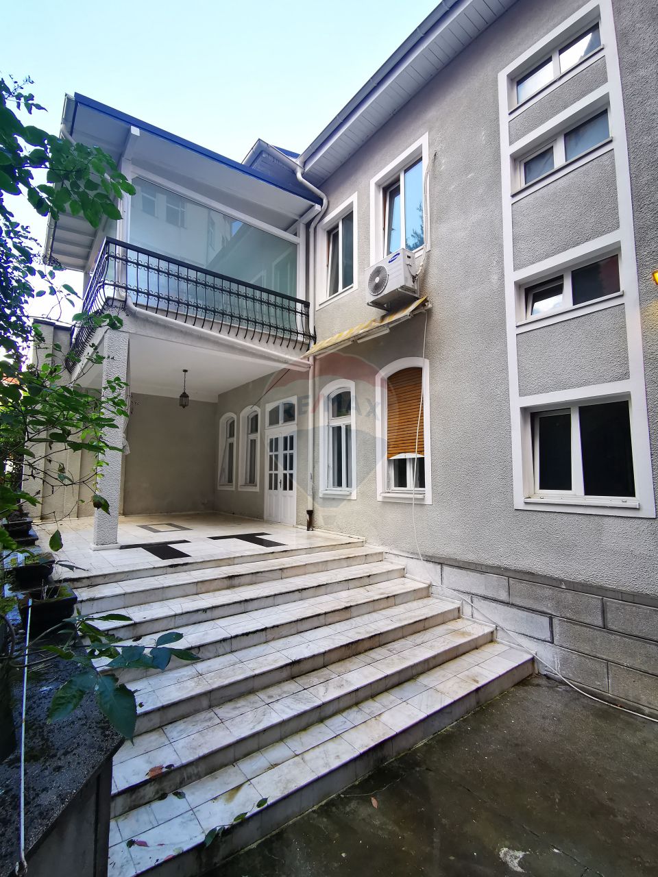 9 room House / Villa for rent, Central area