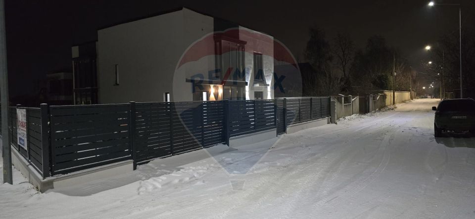 Casă / Vilă cu 5 camere de vânzare