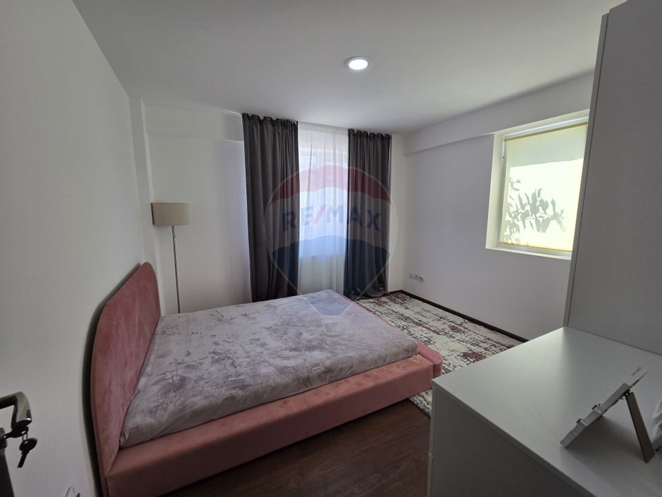 Apartament Decomandat cu 3 Camere de Vânzare în Colina Magurii