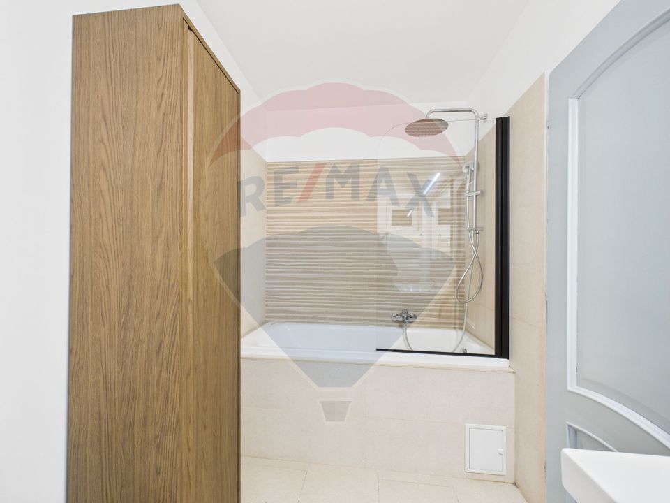 Casă / Vilă Pipera  cu 7 camere de închiriat